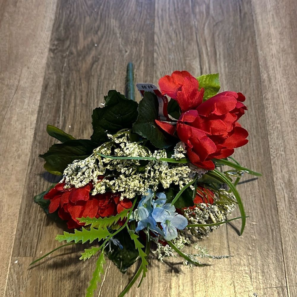 ❤️5/$25 +Bundle Sale | Bundle 5 items $7-$9 & Save! Otherwise priced as marked! - Picture 4 of 8